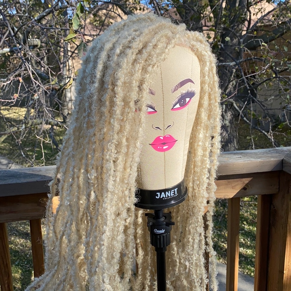 Blonde Butterfly loc wig! 30 inches